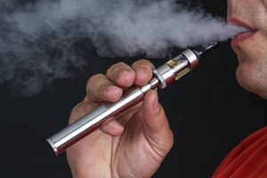 Вейперам — быть: долгосрочное исследование показало, что электронные сигареты менее вредные
